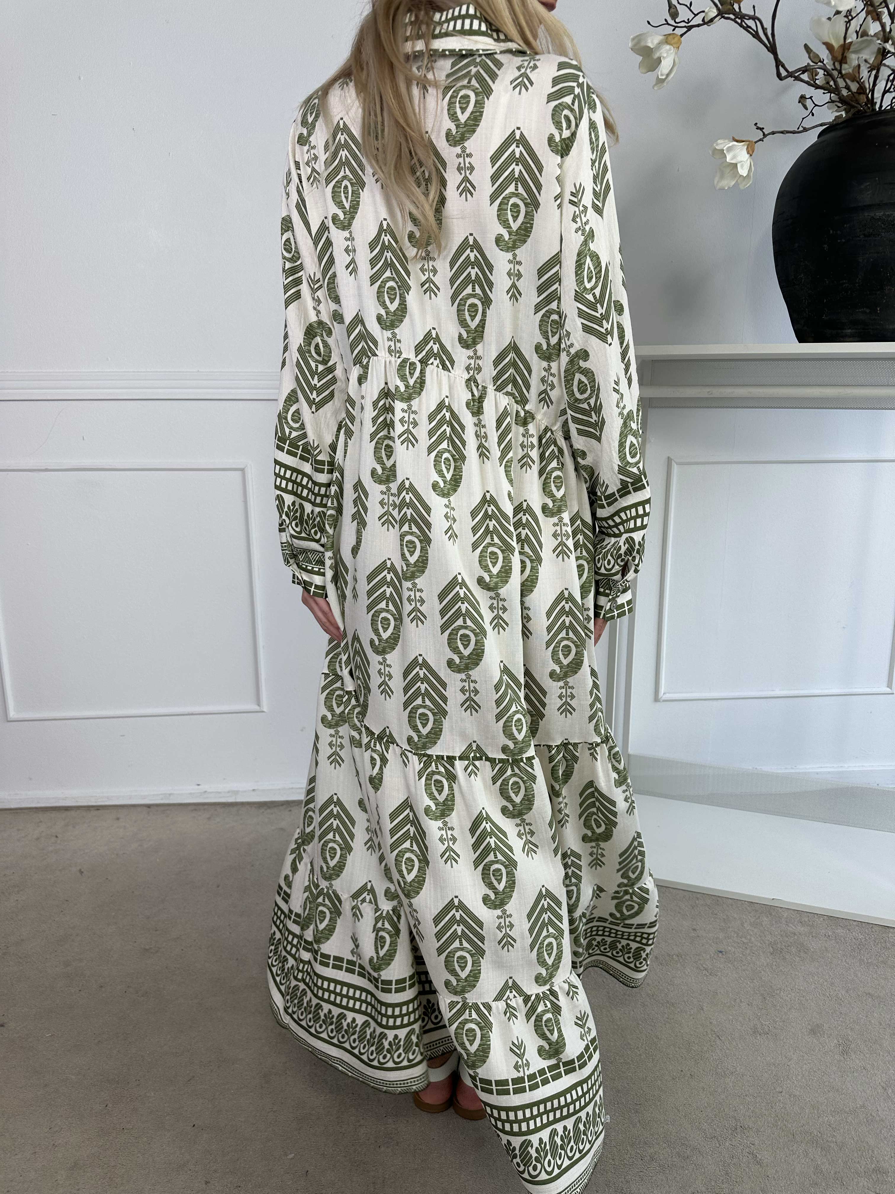 Raina - Lang mønstret kjole i viskose